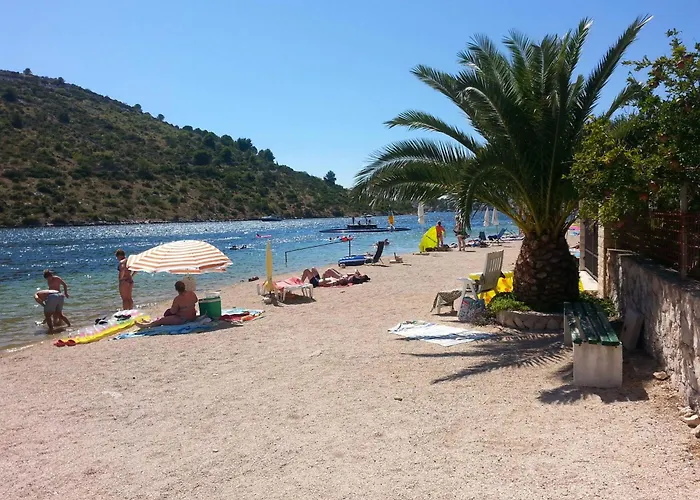 Bulovic Bozo 2 Apartment Podglavica